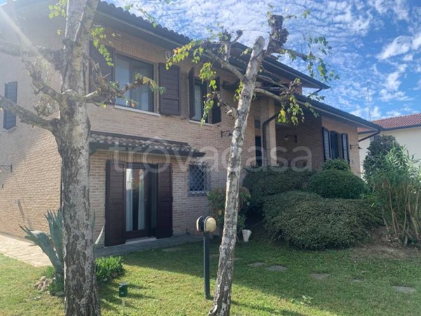 casa indipendente in vendita a Ravenna in zona Borgo Montone