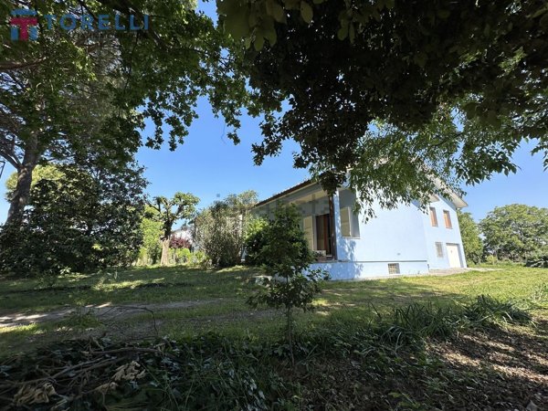 casa indipendente in vendita a Ravenna in zona Mezzano