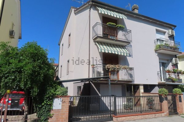 casa indipendente in vendita a Ravenna in zona Classe