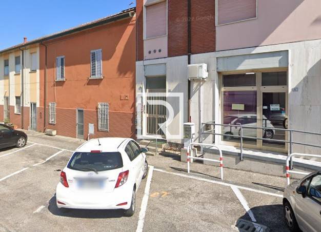 negozio in vendita a Ravenna in zona Sant'Alberto