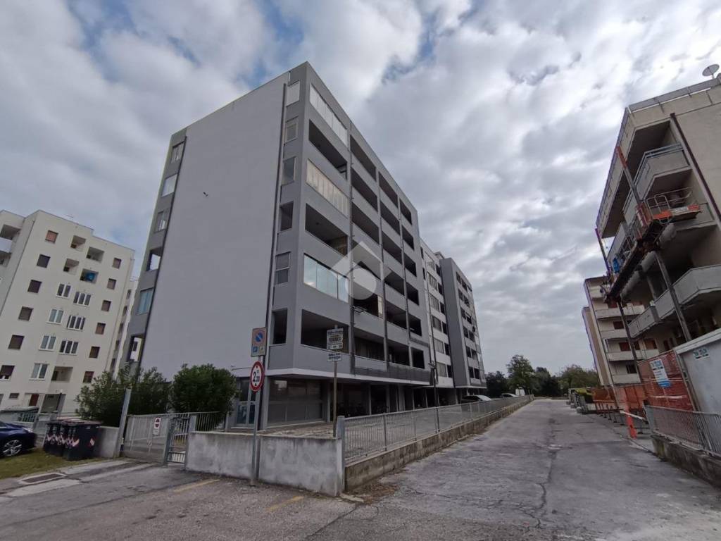 appartamento in vendita a Ravenna in zona Lido Adriano