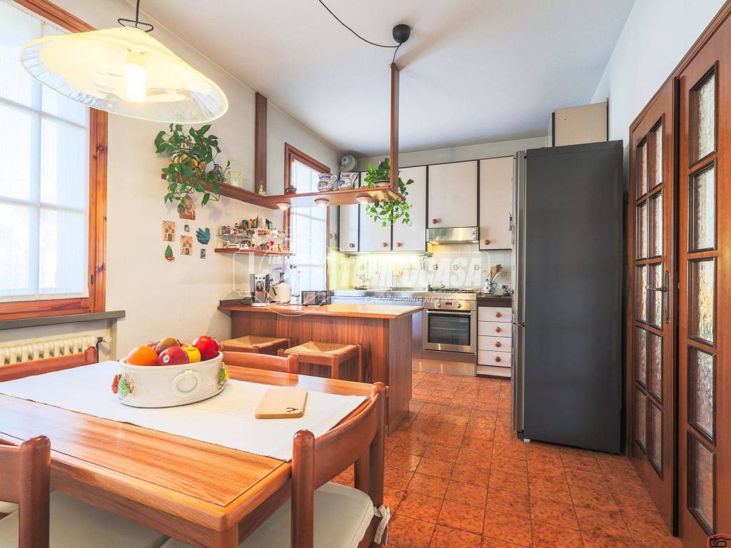 casa indipendente in vendita a Ravenna