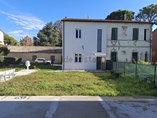 casa indipendente in vendita a Ravenna in zona Piangipane