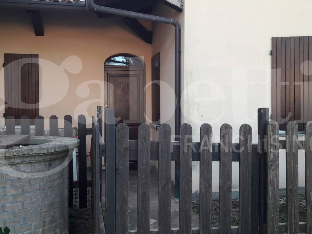 appartamento in vendita a Ravenna in zona Gambellara
