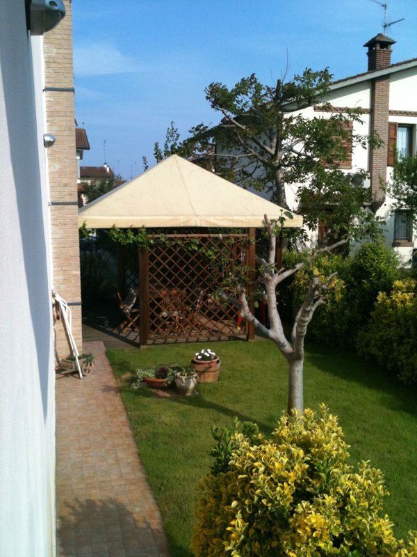 casa indipendente in vendita a Ravenna