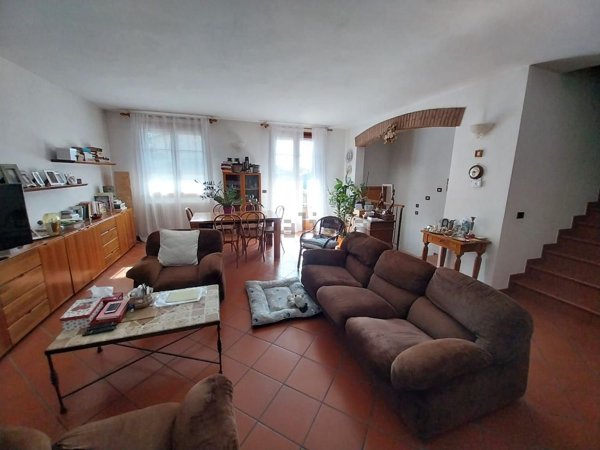 casa indipendente in vendita a Ravenna in zona Borgo Montone
