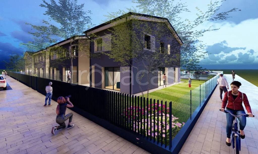 casa indipendente in vendita a Ravenna in zona Classe