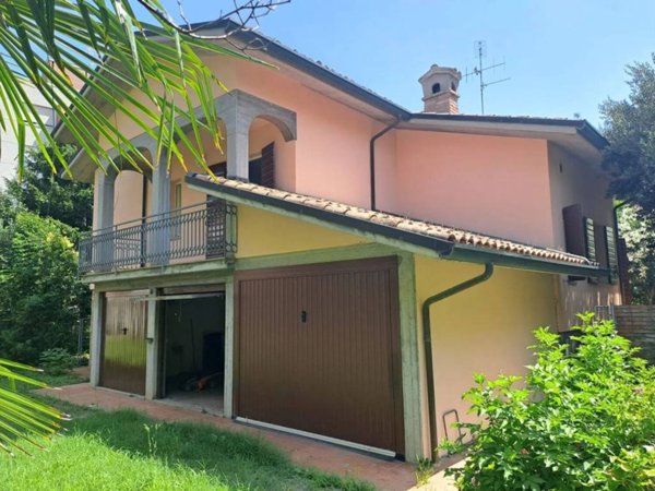 casa indipendente in vendita a Ravenna
