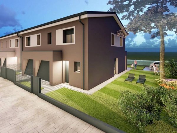 casa indipendente in vendita a Ravenna in zona Classe