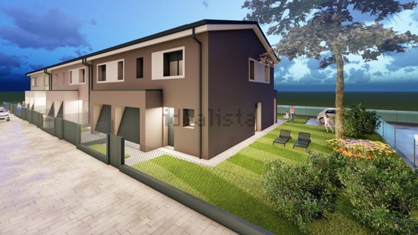 casa indipendente in vendita a Ravenna in zona Classe