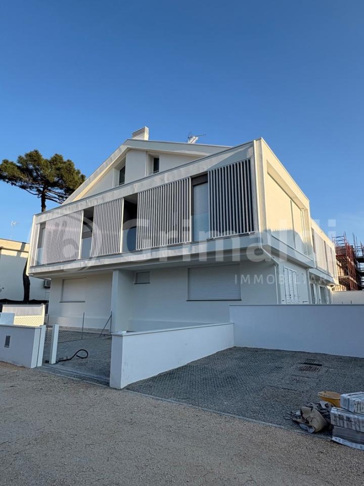 casa indipendente in vendita a Ravenna in zona Lido di Classe