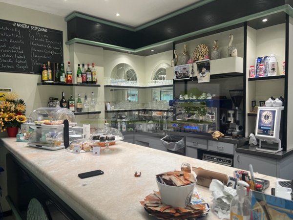 negozio in vendita a Ravenna in zona Castiglione di Ravenna