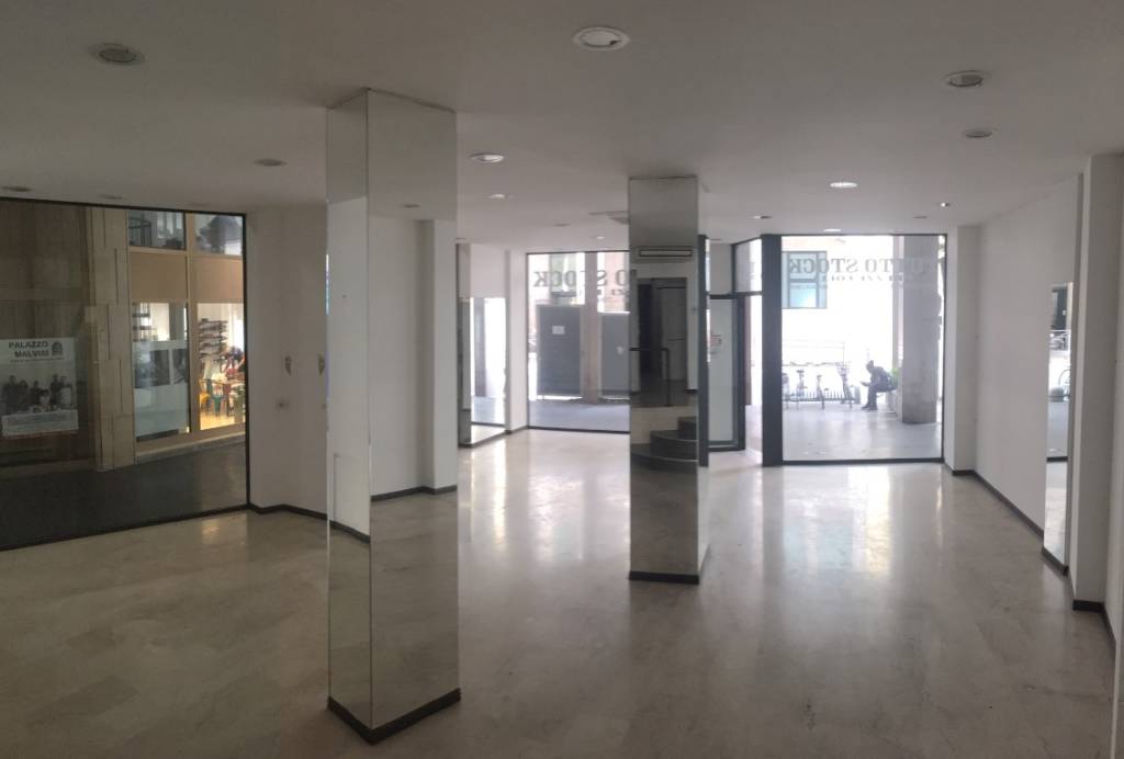 negozio in vendita a Ravenna in zona Centro Storico