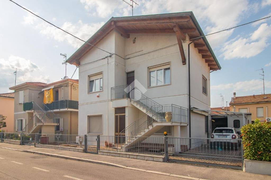 appartamento in vendita a Ravenna