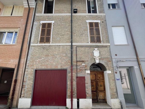 casa indipendente in vendita a Ravenna in zona Centro Storico