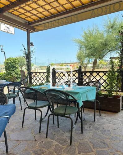 negozio in vendita a Ravenna in zona Lido di Savio