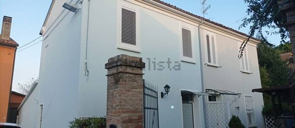 casa indipendente in vendita a Ravenna in zona Sant'Alberto