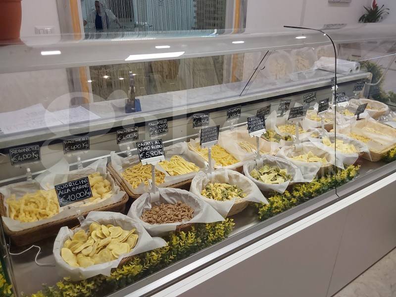 negozio in vendita a Ravenna in zona Centro Storico