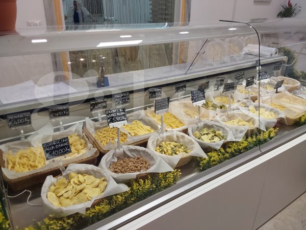 negozio in vendita a Ravenna in zona Centro Storico