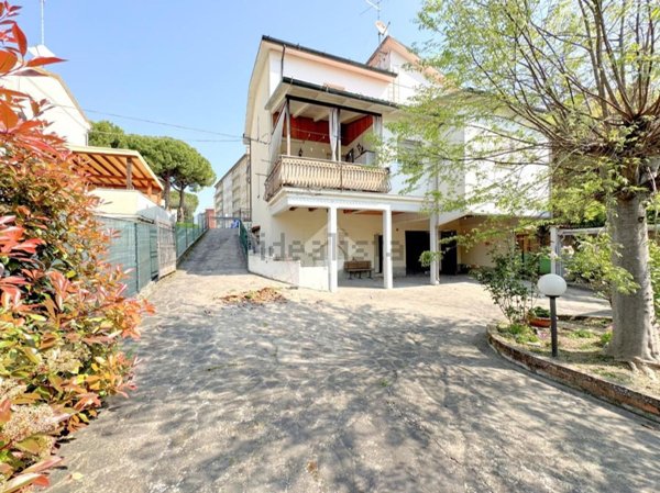 casa indipendente in vendita a Ravenna in zona Centro Storico