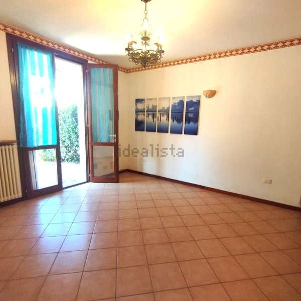 appartamento in vendita a Ravenna in zona Lido di Dante