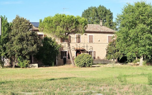 casa indipendente in vendita a Ravenna in zona Castiglione di Ravenna
