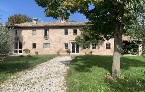 casa indipendente in vendita a Ravenna in zona San Zaccaria