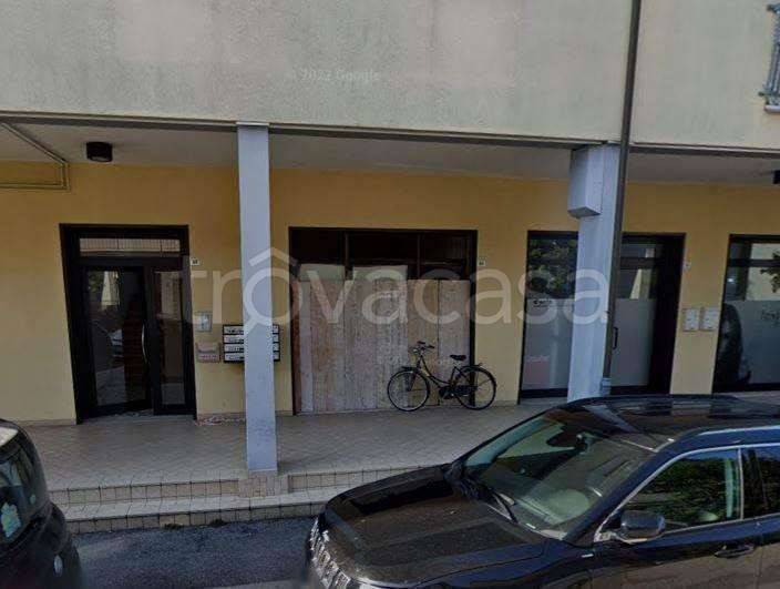 negozio in vendita a Ravenna