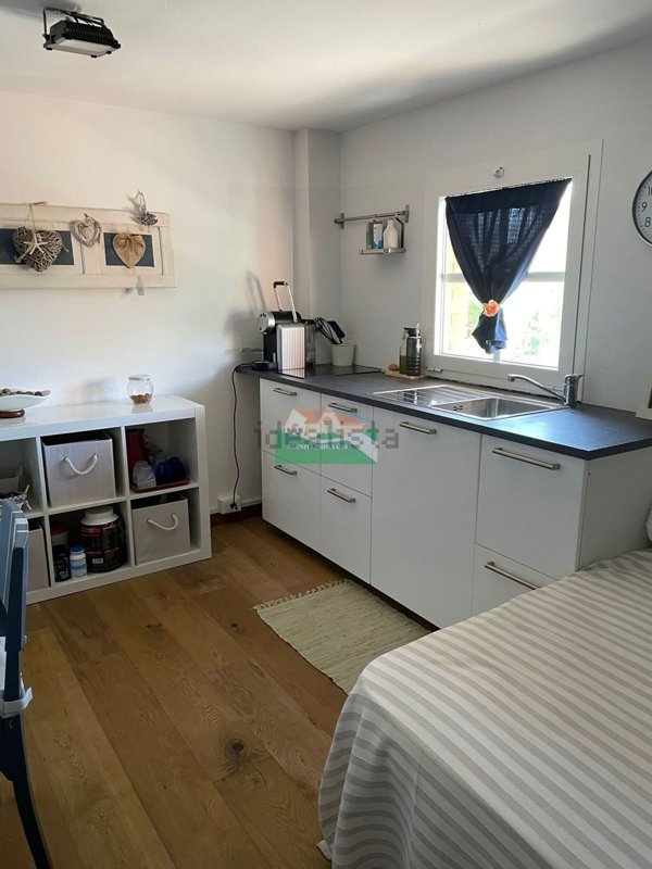 locale commerciale in vendita a Ravenna in zona Classe