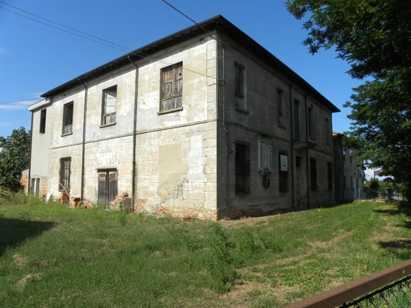 rudere in vendita a Ravenna in zona Mandriole