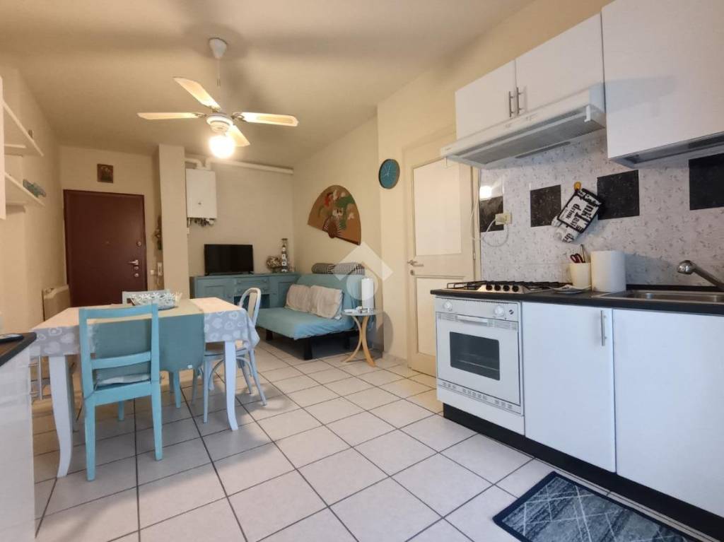 appartamento in vendita a Ravenna in zona Lido Adriano