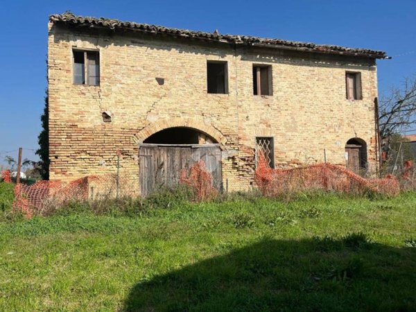 casa indipendente in vendita a Ravenna in zona Sant'Alberto