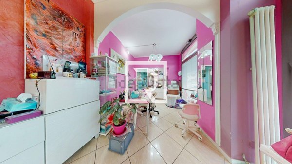 locale commerciale in vendita a Ravenna