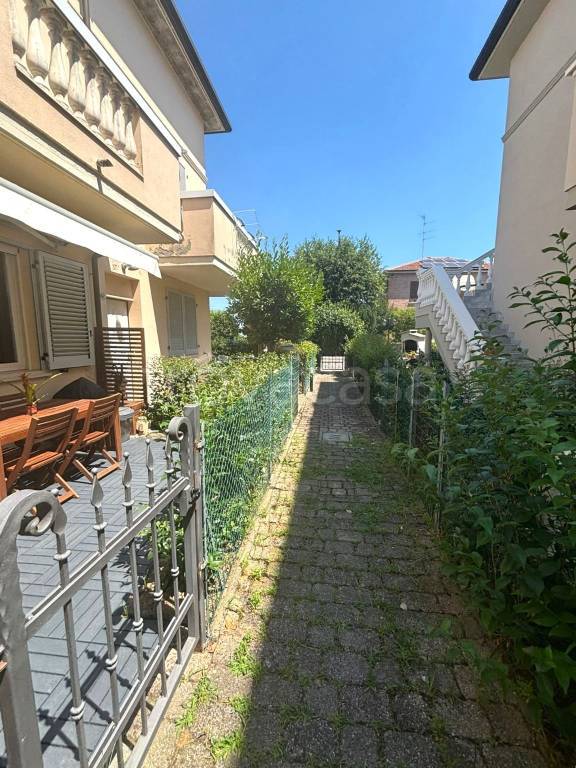 casa indipendente in vendita a Ravenna in zona San Pietro in Trento