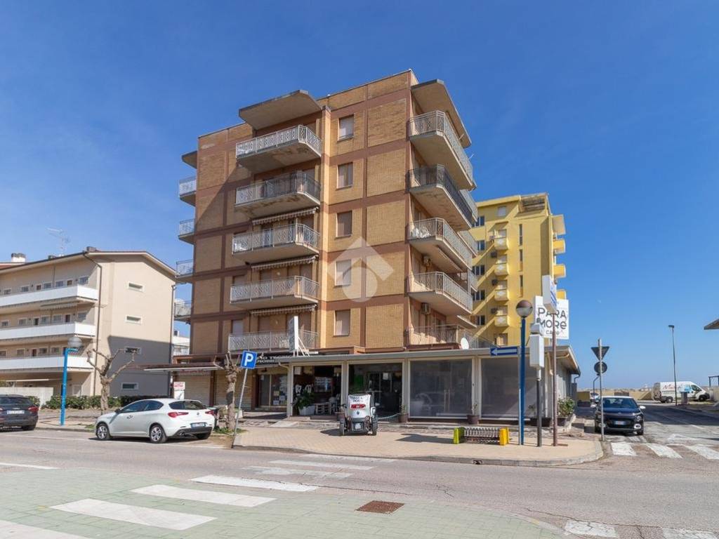 negozio in vendita a Ravenna in zona Centro Storico