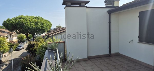 casa indipendente in vendita a Ravenna in zona Lido di Classe