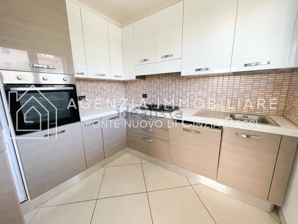 casa indipendente in vendita a Ravenna in zona Fornace Zarattini