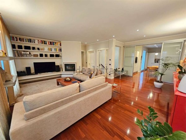 casa indipendente in vendita a Ravenna