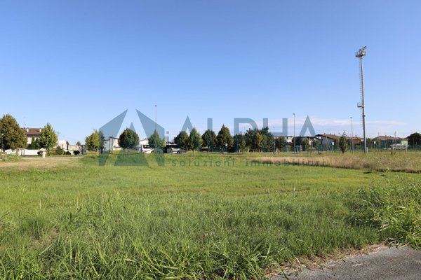 terreno edificabile in vendita a Ravenna in zona San Pietro in Campiano