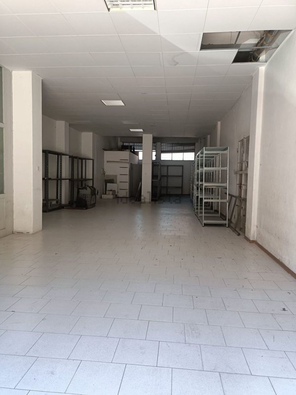 ufficio in vendita a Ravenna in zona Classe