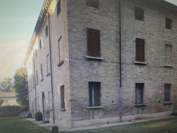 casa indipendente in vendita a Ravenna in zona Madonna dell'Albero