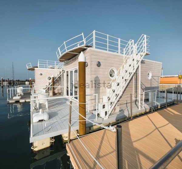 casa indipendente in vendita a Ravenna