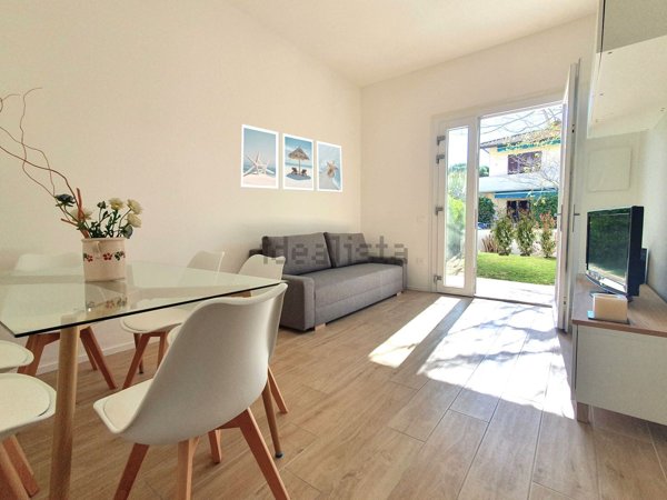 casa indipendente in vendita a Ravenna in zona Lido di Classe