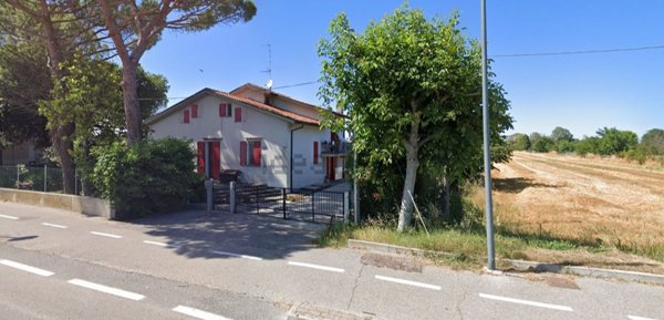 casa indipendente in vendita a Ravenna in zona Punta Marina Terme