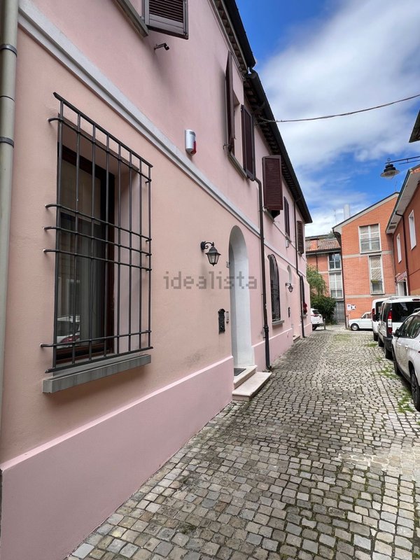 casa indipendente in vendita a Ravenna in zona Centro Storico