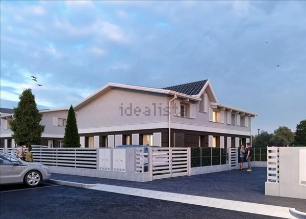 casa indipendente in vendita a Ravenna in zona Lido di Savio