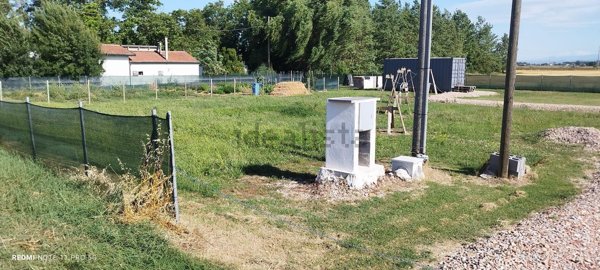 terreno edificabile in vendita a Ravenna in zona Santo Stefano