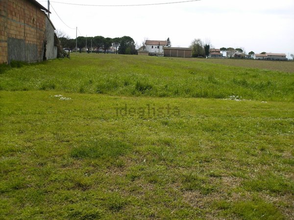 terreno edificabile in vendita a Ravenna in zona Castiglione di Ravenna