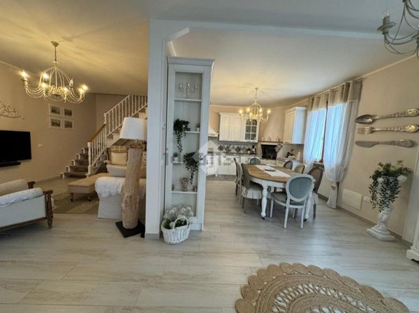 quadrivano in vendita a Ravenna in zona Lido Adriano