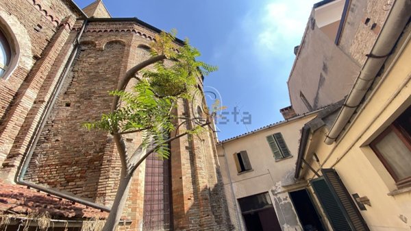 casa indipendente in vendita a Ravenna in zona Centro Storico